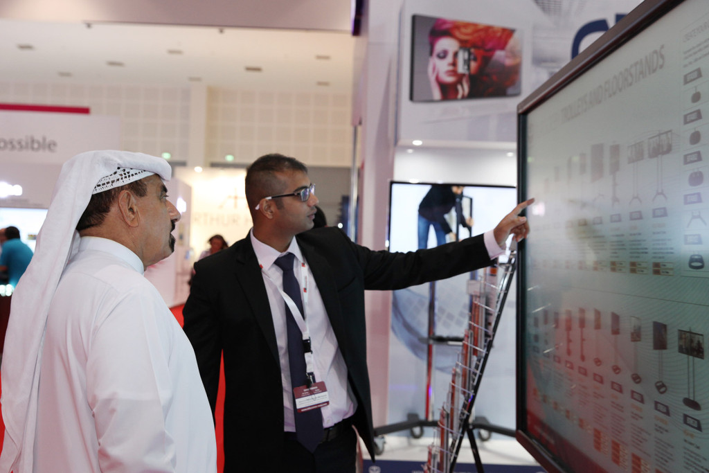 אינפוקום דובאי 2 2015 MEA InfoComm