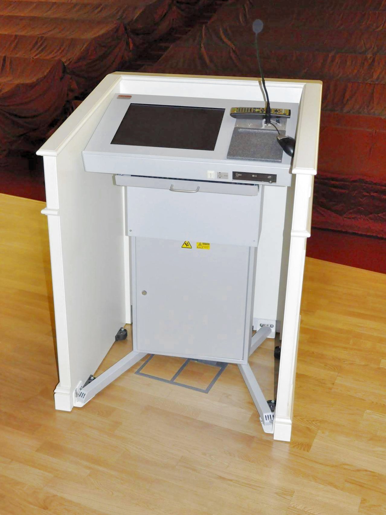 עמדות מרצה של טכום במרכז רפואי ברוסיה