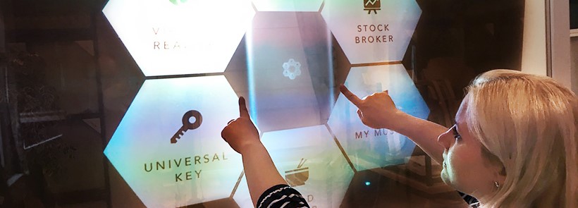 הזכוכיות האינטראקטיביות