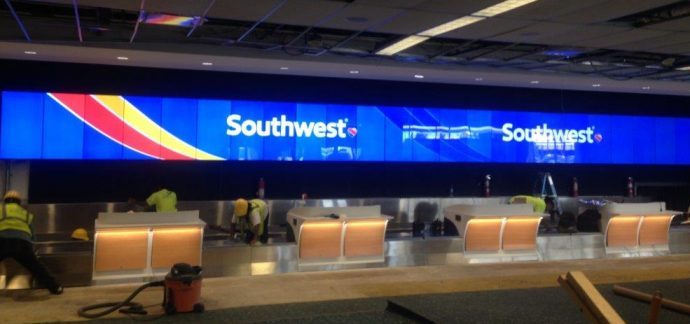 שדה התעופה הבינלאומי באורלנדו משתדרג עם מערכות התצוגה המתקדמות של YCD