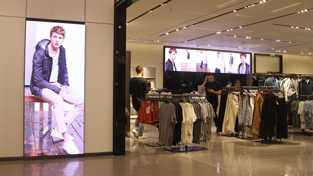 משחקי הלד- זארה