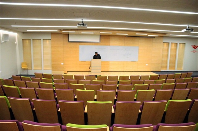 'קרמר אלקטרוניקה' מתקשבת את המכללה האקדמית להנדסה בירושלים