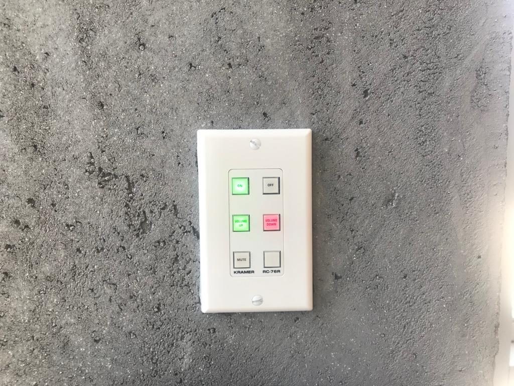 אילוסיב נטוורקס - קרמר