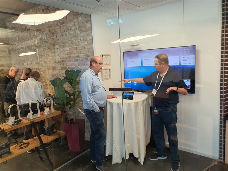 לא מפסיקים לעבוד. דן אנגל- מנהל אזור ישראל, יוון ודר' אפריקה ב Poly עם דורון משה- מנכ"ל ד.מ הנדסה